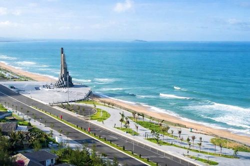 Phim tài liệu Mít non và cá chuồn: Câu chuyện về tinh thần đại đoàn kết và đổi mới