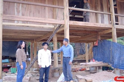 Phiêng Khoài - Những căn nhà ấm hơi xuân