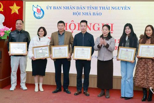 Xây dựng đội ngũ người làm báo chuyên nghiệp, trách nhiệm
