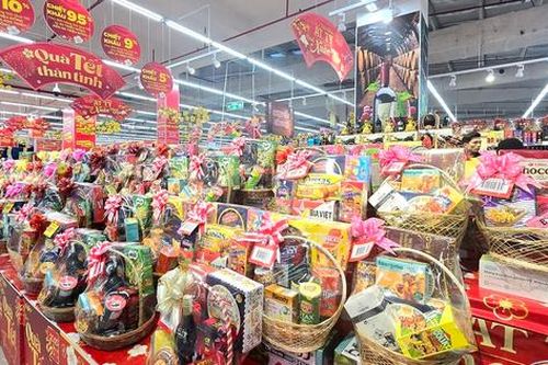 Hàng Tết lên kệ sớm, nhiều ưu đãi
