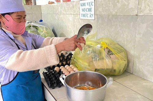 Tuyên Quang: Bảo đảm bữa ăn bán trú cho học sinh dân tộc vùng Quang Bình