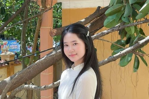 Nữ sinh lớp 11 giành ngôi Thủ khoa học sinh giỏi Địa lí quốc gia