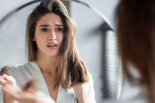 5 loại thực phẩm âm thầm gây rụng tóc