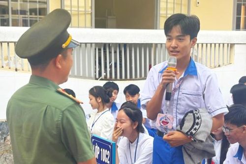 Hơn 1.300 học sinh được trang bị 'sức đề kháng số' phòng ngừa tội phạm mạng