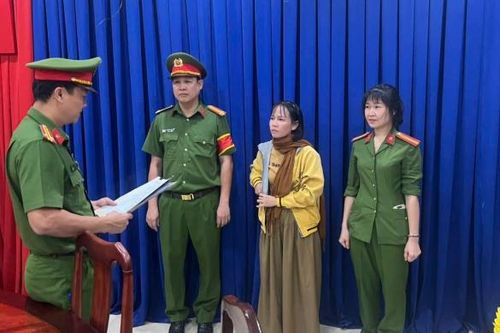 Làm giả giấy ủy quyền để rút tiền trợ cấp bảo hiểm xã hội