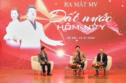 NSND Quốc Hưng hát 'Đất nước hôm nay' chào mừng Đại hội Đảng