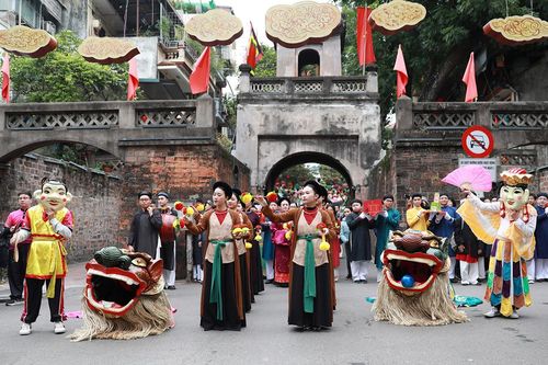 Chuỗi hoạt động trải nghiệm đặc sắc tại 'Tết Việt – Tết Phố'