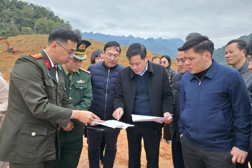 Kiểm tra công tác chuẩn bị tổ chức các hoạt động Kỷ niệm 85 năm Ngày Bác Hồ về nước tại xã Trường Hà và phường Thục Phán