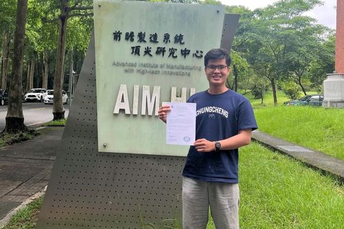 Sinh viên trẻ nhất Việt Nam giành học bổng nghiên cứu toàn phần Singapore 2026