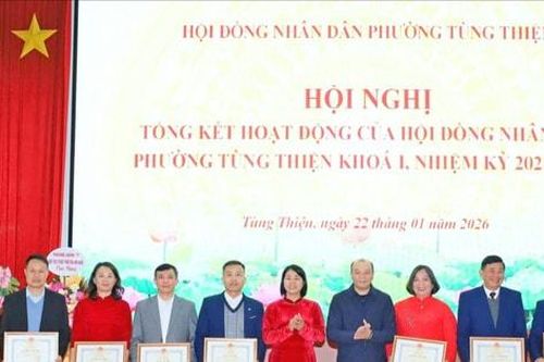 Tùng Thiện: 16 tập thể, cá nhân xuất sắc trong hoạt động HĐND được khen thưởng