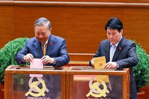 Hình ảnh bầu cử Ban Chấp hành Trung ương Đảng khóa XIV