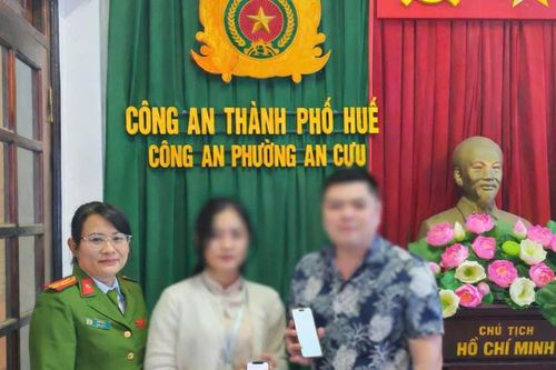 Bất ngờ nhận số tiền lớn trong tài khoản, người phụ nữ ở Huế trình báo công an