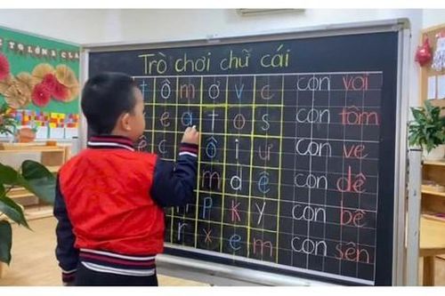 Lạnh bao nhiêu độ thì học sinh được nghỉ học, phụ huynh cần lưu ý gì?