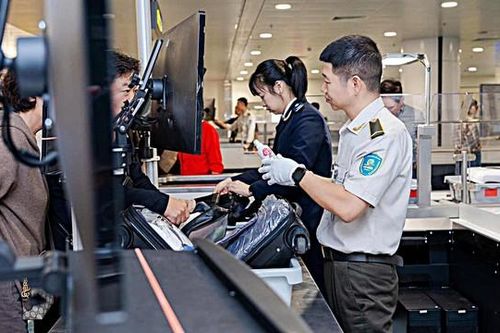 Ngành hàng không tăng cường kiểm tra các khu vực 'nhạy cảm' để chặn buôn lậu