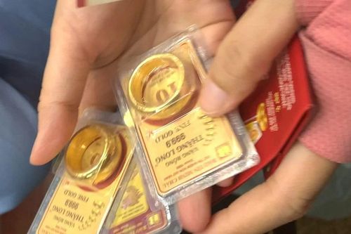 Nhận thưởng Tết bằng vàng, sổ tiết kiệm, ti vi, tủ lạnh có phải đóng thuế thu nhập cá nhân?