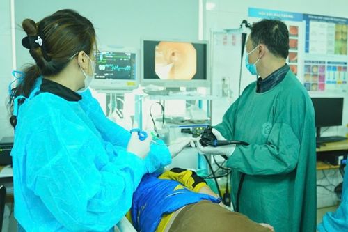 Sợ hãi vì phải nội soi: Bác sĩ chỉ ra 3 điều cần lưu ý