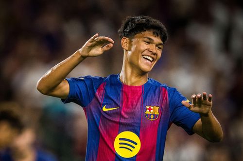 Tài năng gốc Philippines bị gạt khỏi Barca