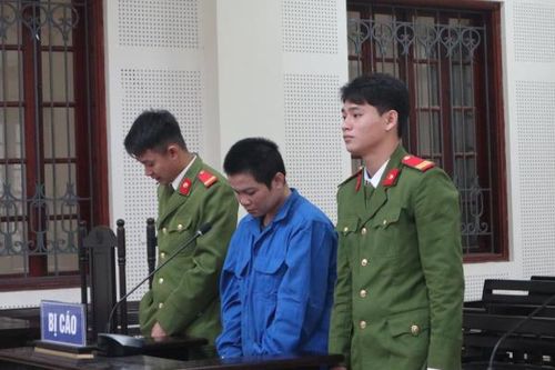 Mâu thuẫn chuyện đất đai, cháu đâm cậu ruột tử vong
