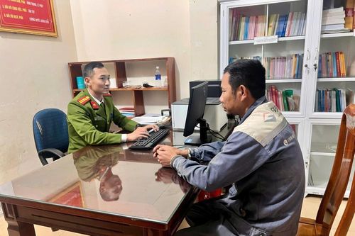 Vướng lao lý vì muốn qua mặt vợ cũ bán đất chung bằng sổ đỏ giả