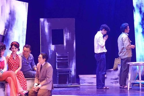 Sân khấu cho thế hệ kế thừa