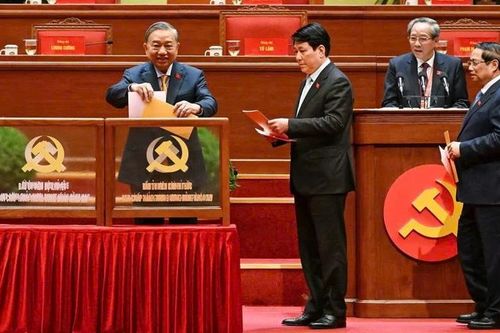 Trung tướng Vũ Trung Kiên, Phó Bí thư Đảng ủy, Tư lệnh Bộ đội Biên phòng được tín nhiệm bầu vào Ban Chấp hành Trung ương Đảng khóa XIV