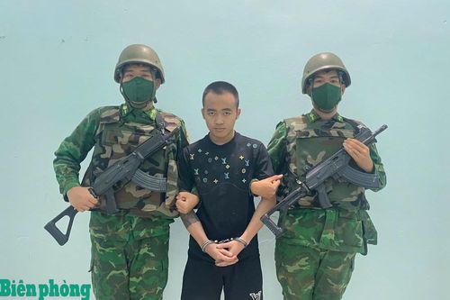 Đồn Biên phòng cửa khẩu quốc tế Mộc Bài bắt giữ 2 đối tượng có lệnh truy nã