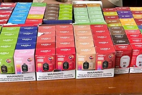 Xử phạt cá nhân mua bán trái phép 134 máy hút thuốc lá điện tử
