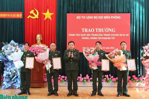 Trao thưởng cho các đơn vị có thành tích xuất sắc trong Chuyên án SL126