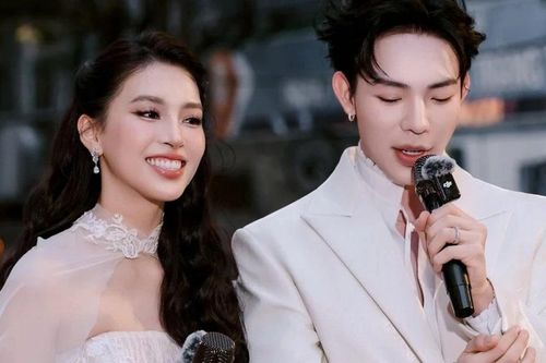 Khán giả Hà Nội vây kín Tiểu Vy, Đức Phúc
