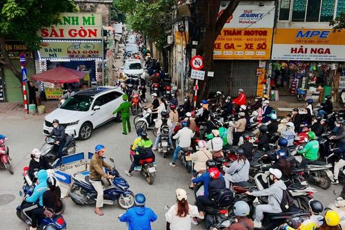 Hà Nội quyết gỡ nút thắt 2 tuyến đường khiến dân Cầu Giấy 'ngạt thở'