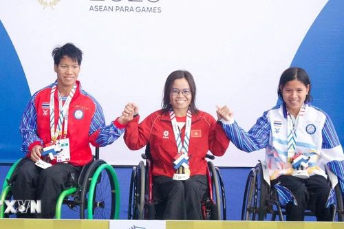 ASEAN Para Games 13: 'Kình ngư' Vi Thị Hằng phá kỷ lục 100m bơi ngửa