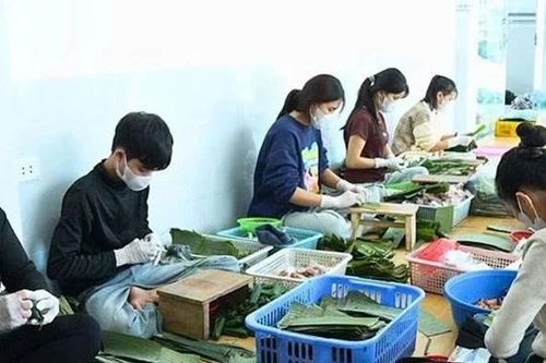 Các cơ sở nem chua Thanh Hóa căng mình chạy đơn Tết