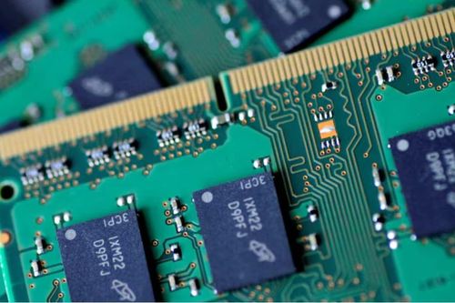 Thị trường thiết bị điện tử đối mặt làn sóng tăng giá do cơn sốt chip nhớ phục vụ AI