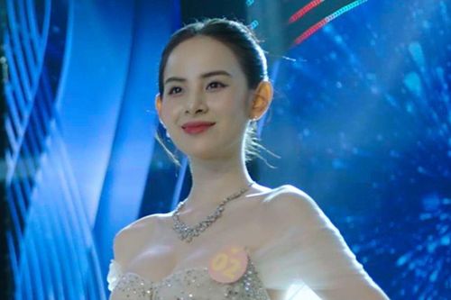 Lần đầu góc khuất hoa hậu xuất hiện trên phim Việt giờ vàng