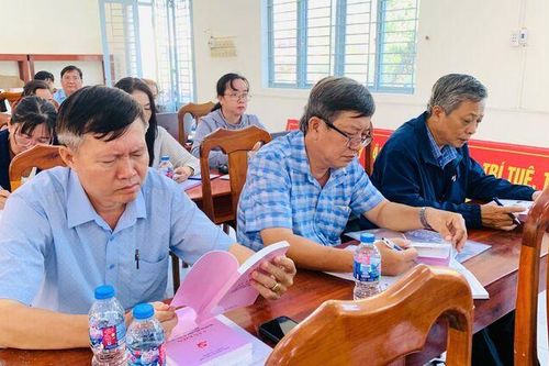 Đảng ủy xã Cù Lao Giêng quán triệt và triển khai Nghị quyết Đảng bộ xã và tỉnh An Giang