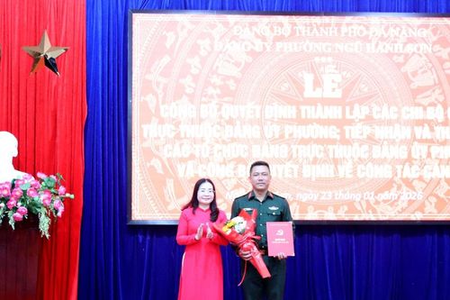 Phường Ngũ Hành Sơn công bố quyết định công tác cán bộ và tiếp nhận, nâng cấp các tổ chức Đảng