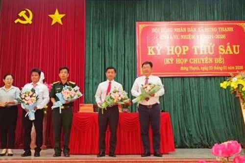 Đồng chí Trần Hoàng Phong giữ chức Chủ tịch HĐND xã Hưng Thạnh