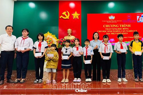 Phường Đông Hải trao 117 suất học bổng cho học sinh nghèo, đặc biệt khó khăn