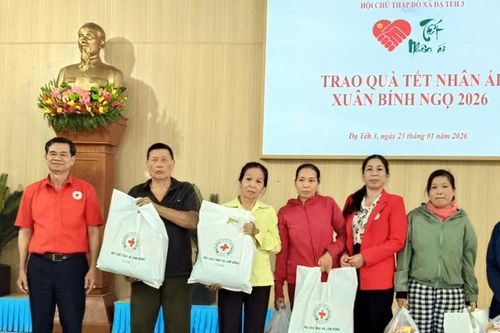 Khánh thành nhà Chữ thập đỏ và tặng quà Tết tại khu vực Đạ Tẻh