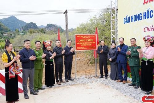 Chiềng An khánh thành cầu dân sinh