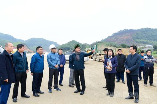 Phó Chủ tịch Thường trực UBND tỉnh Nguyễn Mạnh Tuấn kiểm tra tiến độ Dự án Cao tốc Tuyên Quang – Hà Giang (giai đoạn 1) đoạn qua tỉnh Tuyên Quang