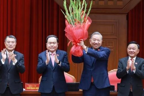 Thống nhất tuyệt đối bầu đồng chí Tô Lâm tiếp tục giữ chức Tổng Bí thư Ban Chấp hành Trung ương Đảng khóa XIV