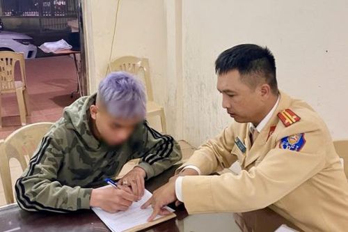 Xử phạt nặng thanh niên đánh võng trên đường
