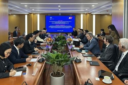 Anh - Việt thúc đẩy hợp tác trong lĩnh vực đường sắt đô thị