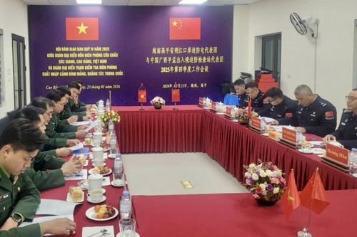 Hội đàm Đồn Biên phòng Cửa khẩu Sóc Giang (Việt Nam) và Trạm Kiểm tra Biên phòng xuất, nhập cảnh Bình Mãng (Trung Quốc)