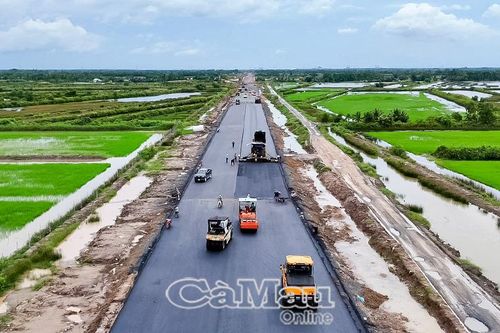 Ðịnh hình cực tăng trưởng ở địa đầu cực Nam