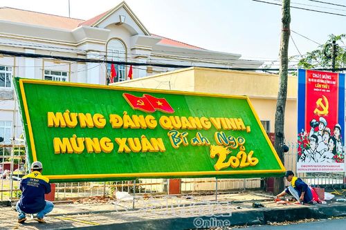 Thới Bình rộn ràng đón Tết Quân - Dân