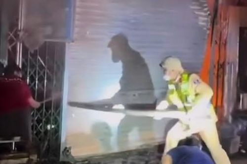 Bộ Công an gửi Thư khen vụ cứu 11 người dân thoát khỏi đám cháy khi đang ngủ say