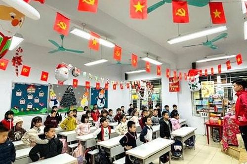 Ứng phó với rét đậm: Trường học linh hoạt giờ vào học, bảo đảm sức khỏe học sinh