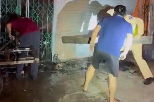 Bộ Công an gửi thư khen Công an Nghệ An phá cửa cứu 11 người thoát cháy trong đêm